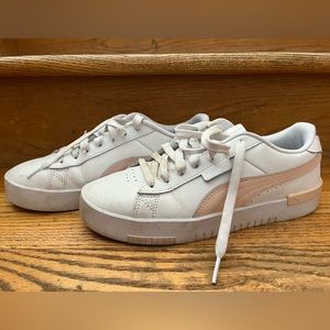 Women’s Puma Shoes